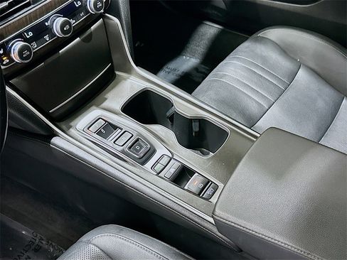 Used 2020 Honda Accord Touring image 17