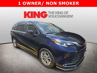 Used 2022 Toyota Sienna Platinum