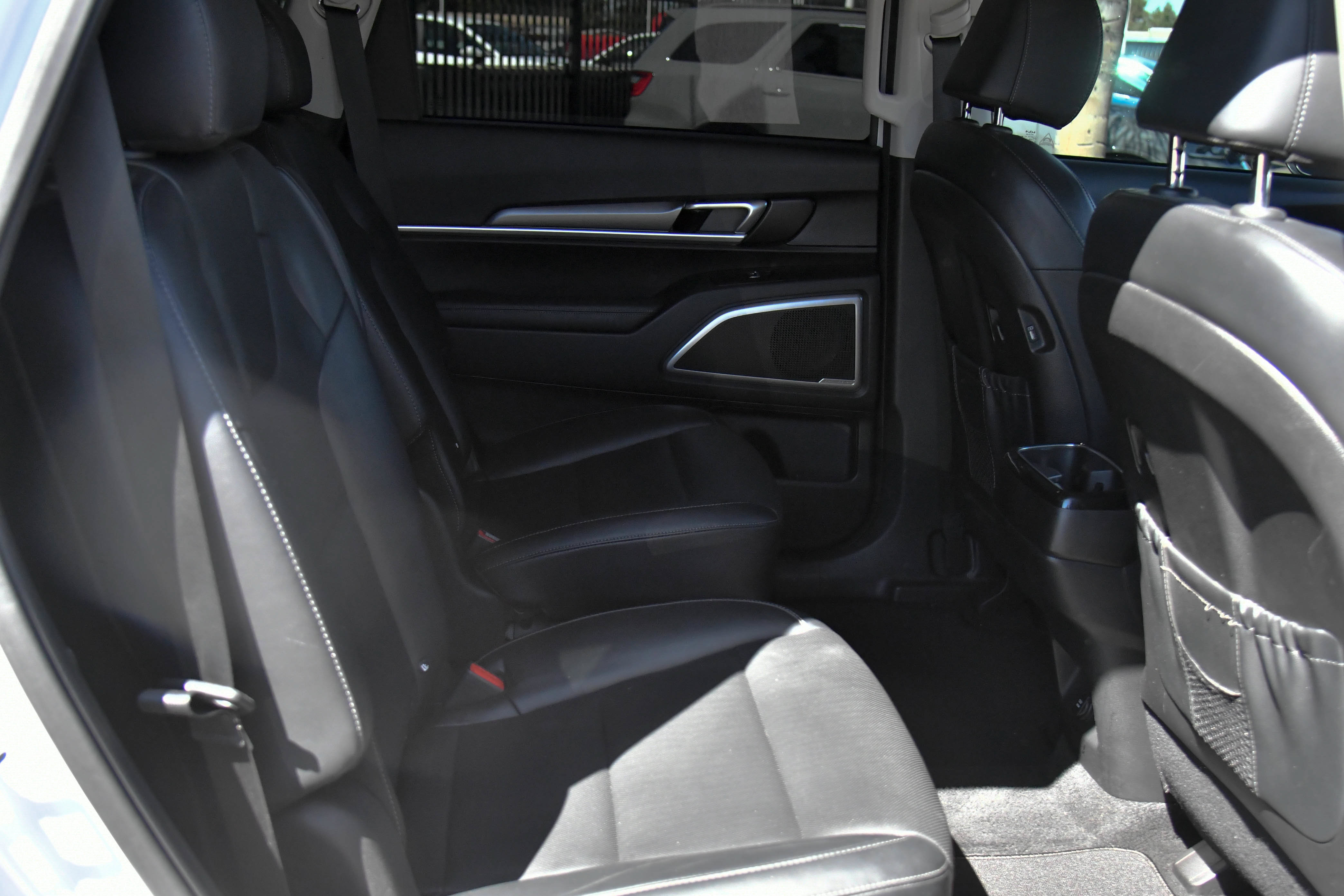 Used 2022 Kia Telluride S FWD image 48