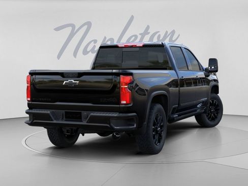 New 2026 Chevrolet Silverado 2500 High Country w/ High Country Premium Package AWD/4WD image 4