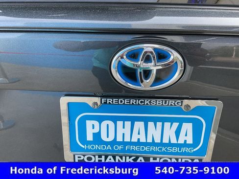 Used 2024 Toyota RAV4 XLE w/ Convenience Package image 6