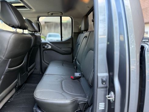 Used 2020 Nissan Frontier PRO-4X AWD/4WD image 21