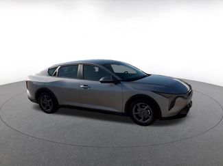 Used 2025 Kia K4 LXS video 2