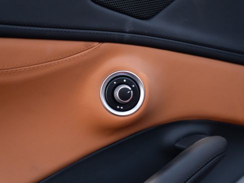 Used 2023 Ferrari Portofino M RWD image 34
