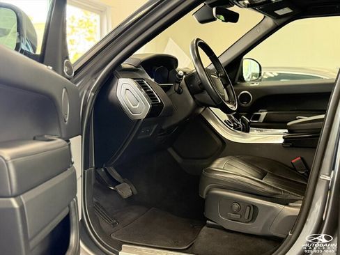 Used 2018 Land Rover Range Rover Sport HSE AWD/4WD image 16