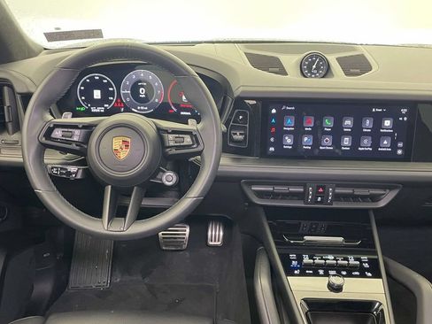 Certified 2025 Porsche Cayenne GTS AWD/4WD image 26
