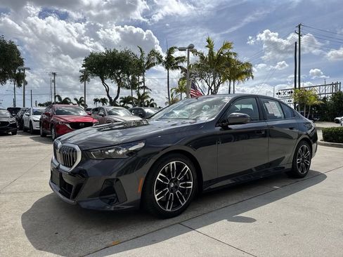 Used 2025 BMW 540i xDrive image 29