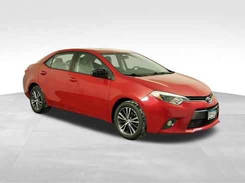 Used 2016 Toyota Corolla LE image 2