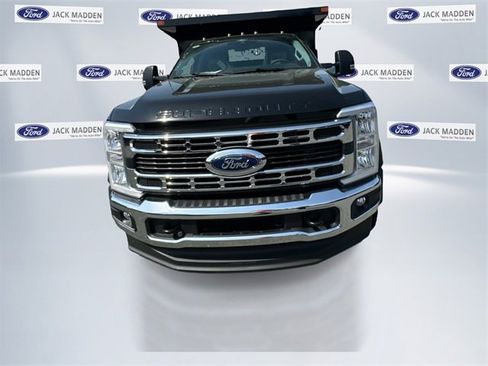 New 2025 Ford F550 4x4 Regular Cab Super Duty image 3