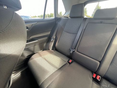 Used 2025 Toyota RAV4 XLE image 40