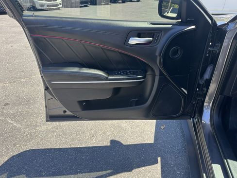 Used 2019 Dodge Charger Scat Pack w/ Plus Group RWD image 27