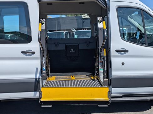 Used 2018 Ford Transit 350 XL RWD image 4