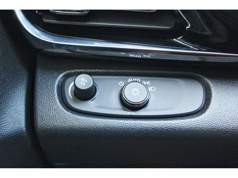Used 2025 Buick Envista Sport Touring w/ Experience Buick Package FWD image 20