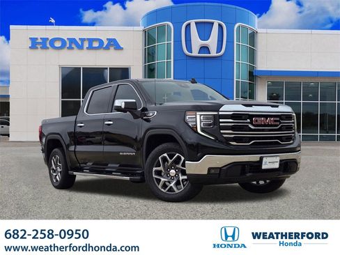 Used 2024 GMC Sierra 1500 SLT w/ SLT Premium Plus Package image 1