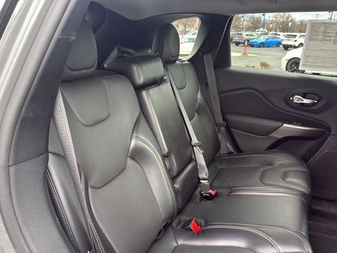 Used 2020 Jeep Cherokee Latitude Lux w/ Comfort/Convenience Group image 29