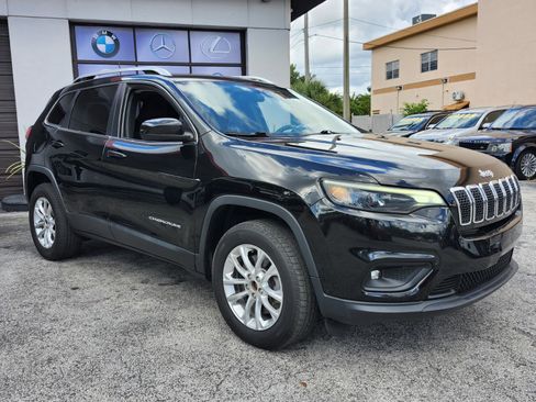 Used 2019 Jeep Cherokee Latitude w/ Popular Appearance Group image 15