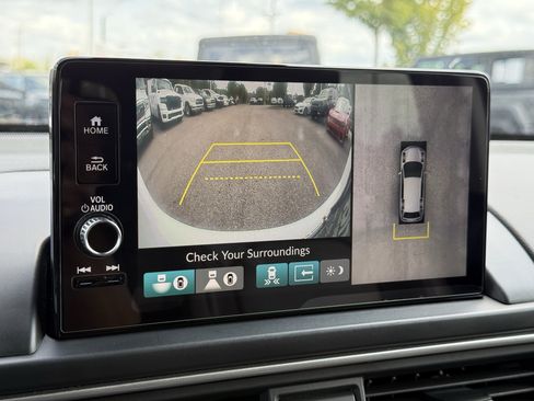 Used 2023 Honda Pilot Elite image 23