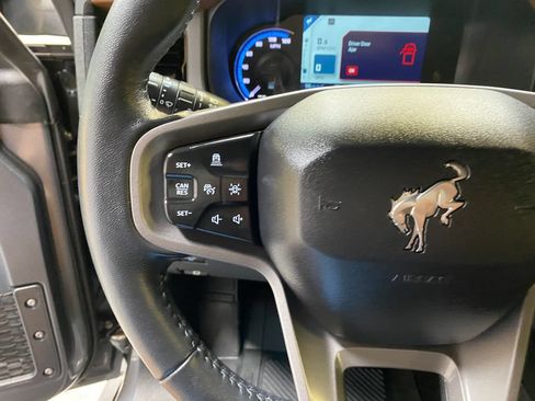 Used 2024 Ford Bronco Outer Banks AWD/4WD image 34