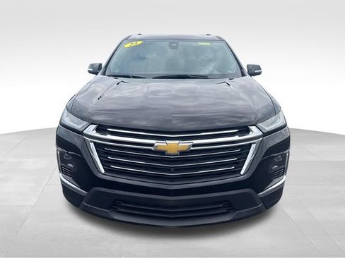 Used 2023 Chevrolet Traverse LT w/ LT Premium Package AWD/4WD image 9