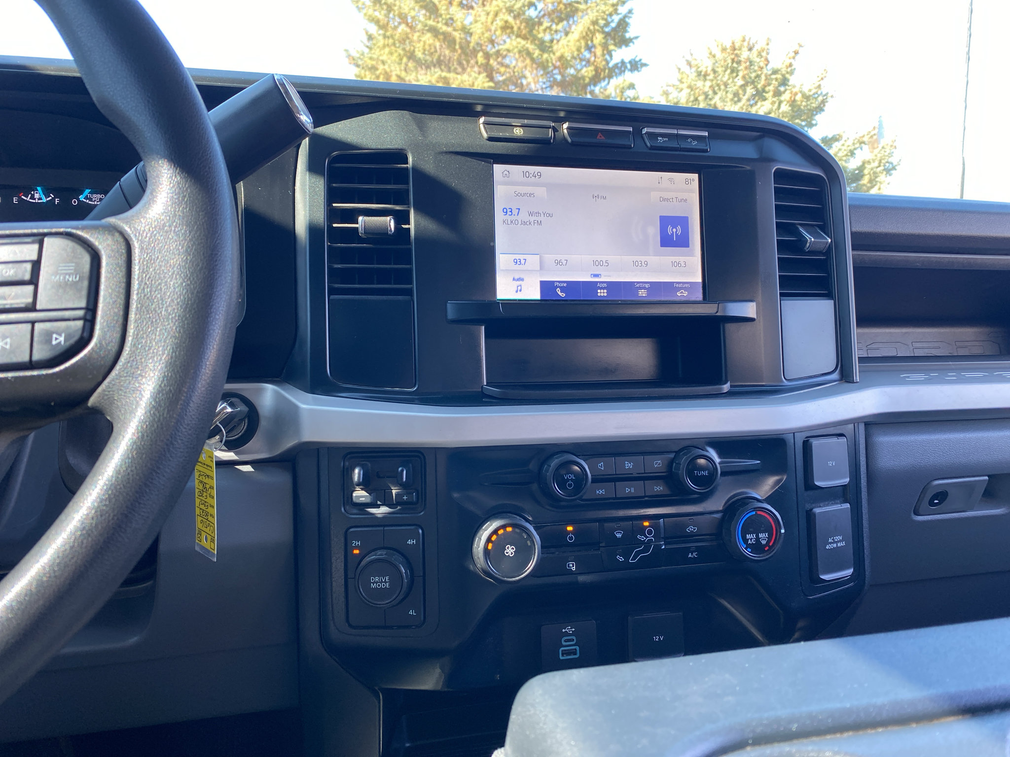 Used 2023 Ford F350 XL w/ FX4 Off-Road Package AWD/4WD image 9