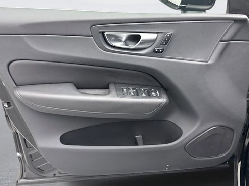 Used 2023 Volvo XC60 B5 Plus w/ Climate Package image 9