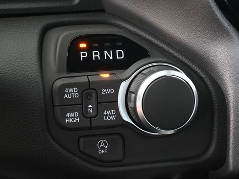 New 2026 RAM 1500 4x4 Crew Cab image 18
