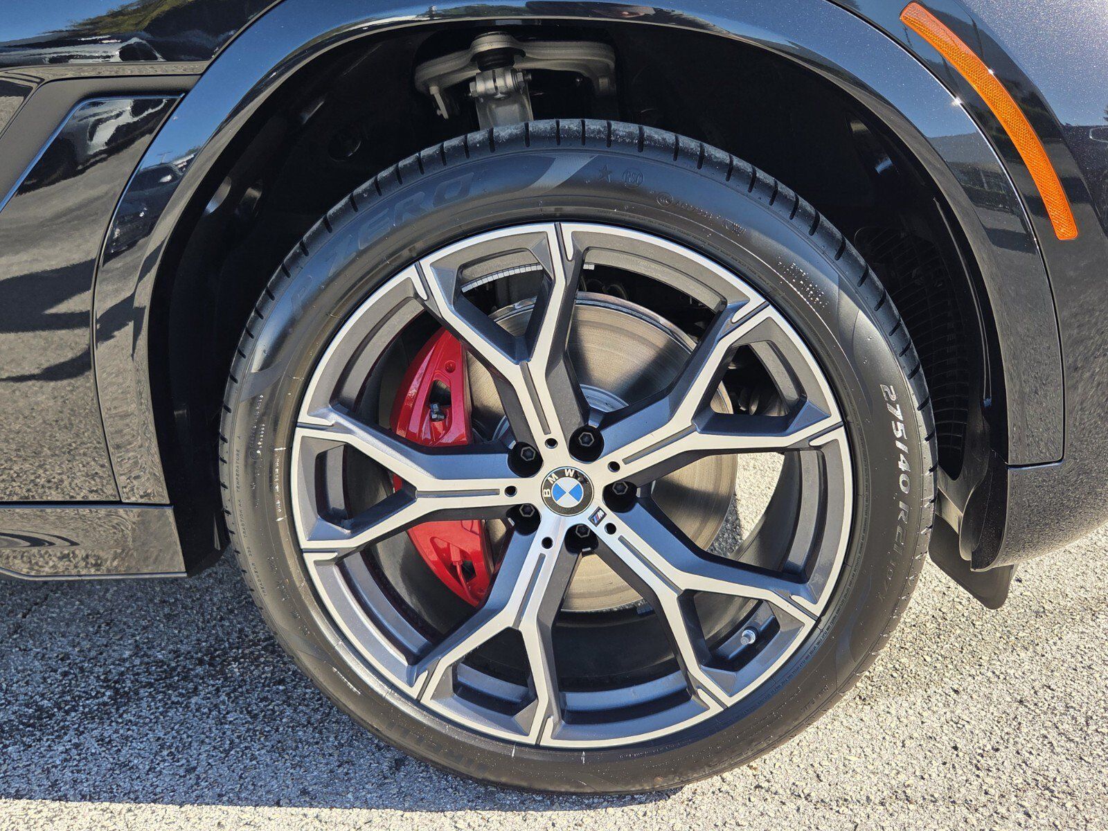 New 2027 BMW X6 xDrive40i w/ Executive Package AWD/4WD image 9