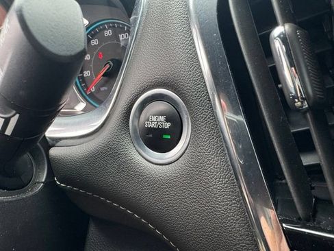 Certified 2023 Chevrolet Traverse LT AWD/4WD image 19