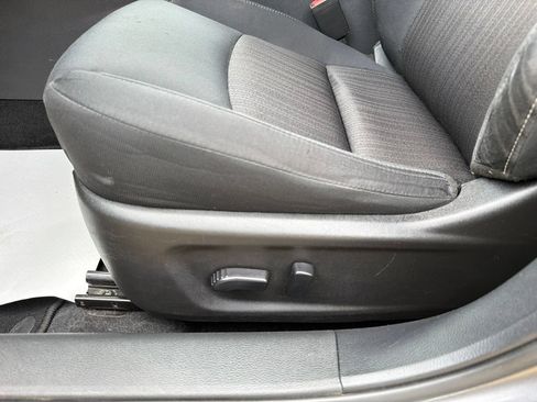 Used 2025 Nissan Altima 2.5 SV AWD/4WD image 10