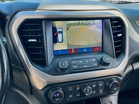Used 2019 GMC Acadia Denali w/ Technology Package AWD/4WD image 14