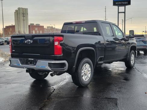 New 2026 Chevrolet Silverado 2500 LT image 2