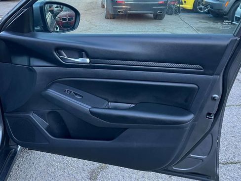 Used 2022 Nissan Altima 2.5 S image 23