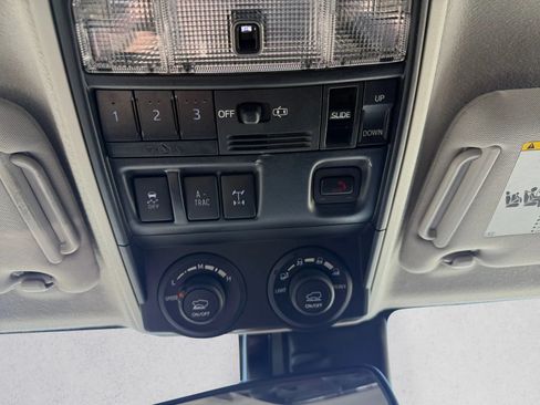 Used 2021 Toyota 4Runner TRD Off-Road Premium w/ Moonroof Package AWD/4WD image 20