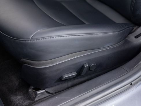 Used 2018 Tesla Model 3 Performance image 16