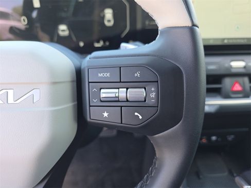 New 2025 Kia K4 GT-Line w/ GT-Line Sunroof Package image 32
