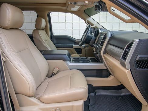 Used 2019 Ford F250 Lariat w/ Lariat Ultimate Package image 21