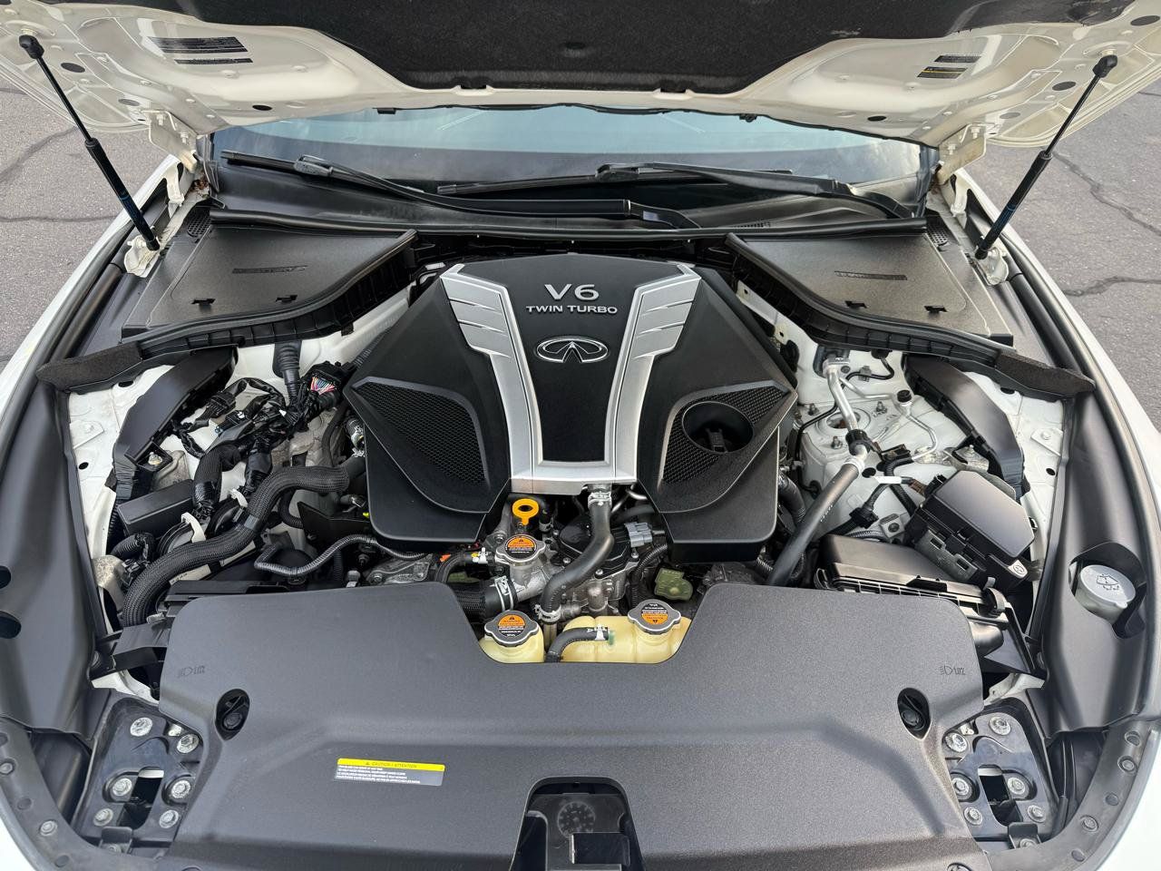 Used 2018 INFINITI Q60 3.0t Luxe w/ Sensory Package 3.0T Luxe AWD/4WD image 24