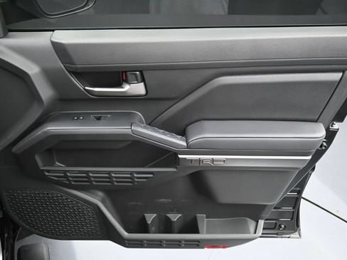 Certified 2024 Toyota Tacoma TRD Sport AWD/4WD image 32