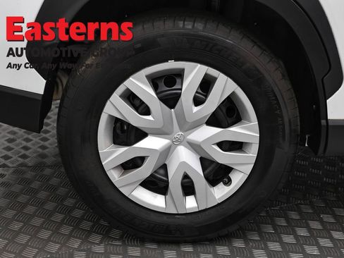 Used 2024 Toyota Corolla Cross L AWD/4WD image 29