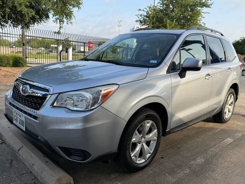 Used 2014 Subaru Forester 2.5i Premium AWD/4WD image 1