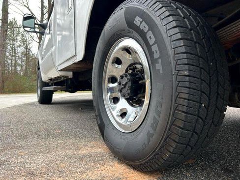 Used 2004 Ford F350 XL image 7