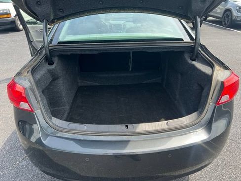 Used 2014 Chevrolet Impala LT w/ Premium Seating Package FWD image 21