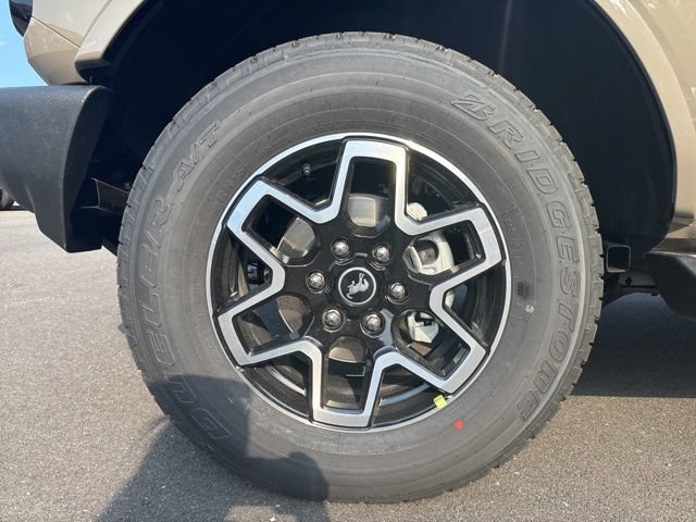Used 2026 Ford Bronco Outer Banks AWD/4WD image 9