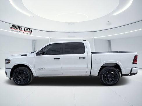 New 2026 RAM 1500 Big Horn AWD/4WD image 6