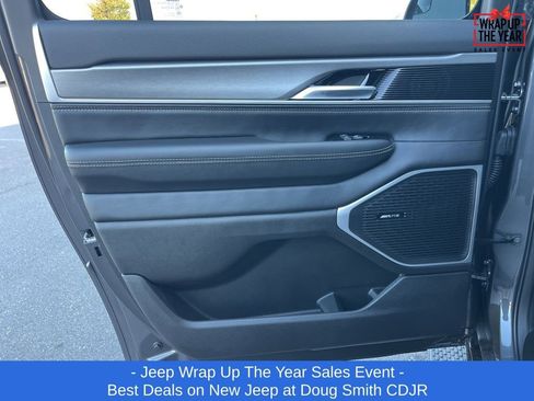 New 2025 Jeep Wagoneer L Series II image 23