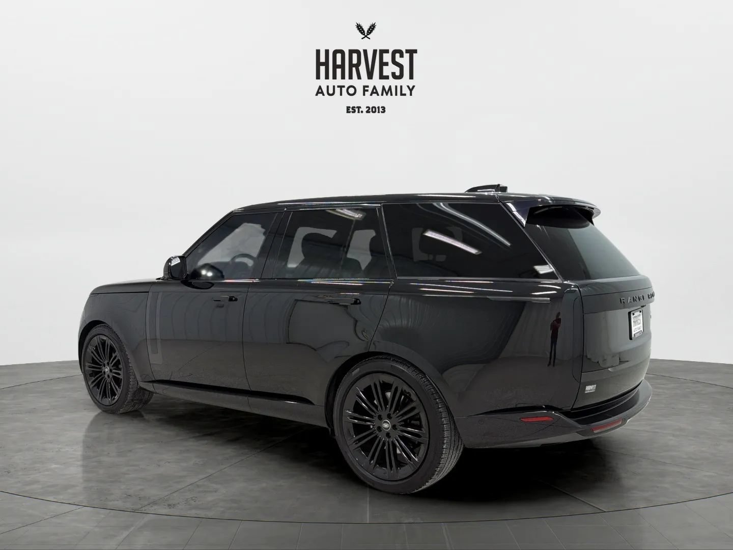 Used 2023 Land Rover Range Rover SE AWD/4WD image 3