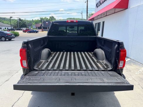 Used 2017 Chevrolet Silverado 1500 LTZ Z71 w/ LTZ Plus Package AWD/4WD image 14