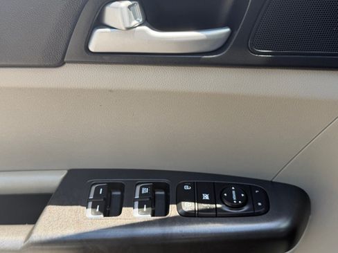 Certified 2021 Kia Sportage LX FWD image 9