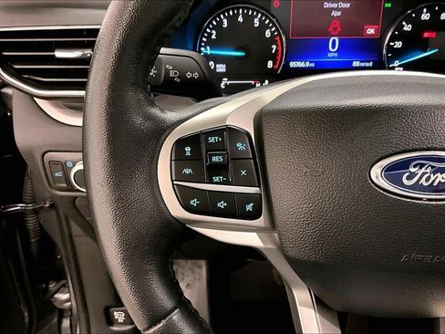 Used 2023 Ford Explorer XLT w/ Equipment Group 202A image 11