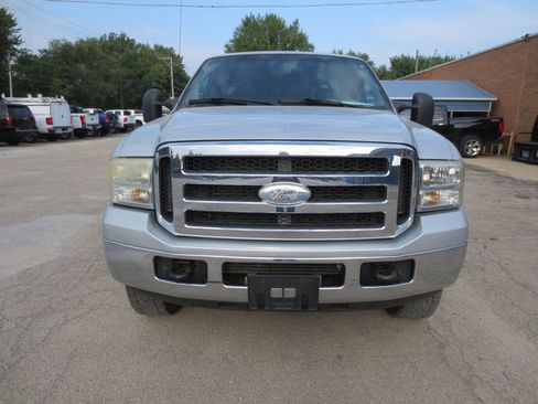 Used 2007 Ford F250 XLT image 3